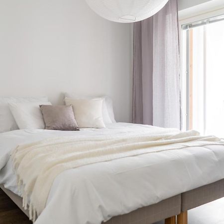 Iso Aurinkoinen Parveke Ja Hyvaet Yhteydet Apartment Helsinki Exterior photo